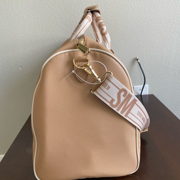 STEVE MADDEN camel/cream speedy weekender duffle bag - Picture 4 of 4